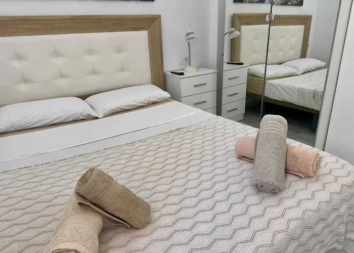 San Eugenio Charming Renovated Tenerife דירה *