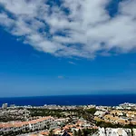 Daire San Eugenio Charming Renovated Tenerife *